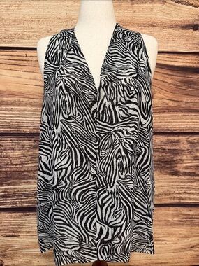 Vince Camuto Black & White Zebra-Print Sleeveless V-Neck Top